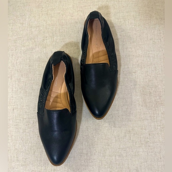 Adrienne Vittadini Shoes - Adrienne Vittadini Black Pointed Toe Loafer Size 8
